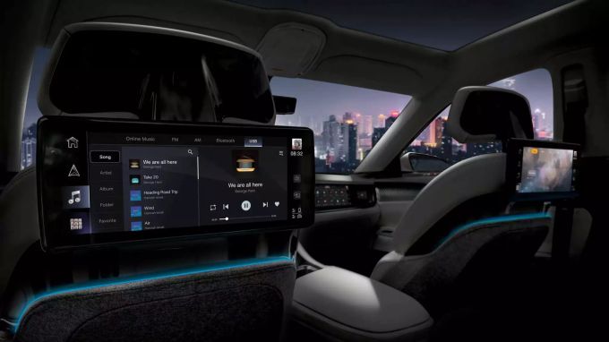 Mediathek, Video-Chats mit Freunden oder die Smarthome-Steuerung der Wohnung aus der Ferne – Amazon macht es möglich Chrysler Airflow Concept