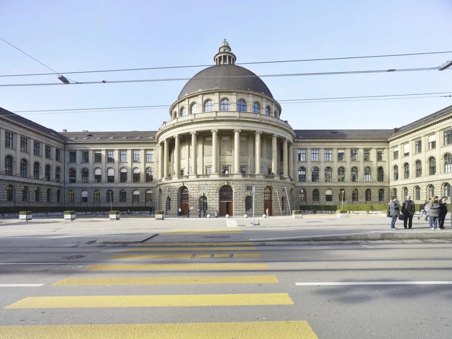 An der ETH Zürich gibt es acht Austauschstudierende.