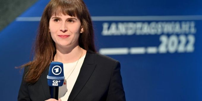Saarländische Grünen-Spitzenkandidatin Lisa Becker Saarländische Grünen-Spitzenkandidatin Lisa Becker