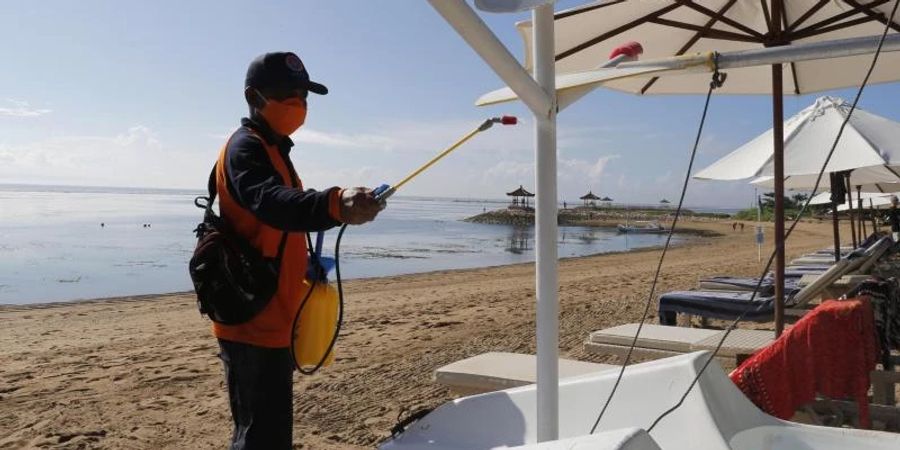 Die Urlaubsinsel Bali will ab dem 4. Februar wieder ausländische Gäste empfangen. Foto: Firdia Lisnawati/AP/dpa