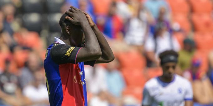 Jean-Kevin Augustin verliert mit dem FC Basel auch gegen Lausanne. FC Basel