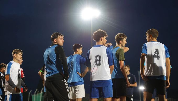 Die Fussball-Plattform Simpletransfer aus dem Aargau will Junioren den Sprung in den Nachwuchs eines Profi-Clubs ermöglichen. Simpletransfer FC Aarau