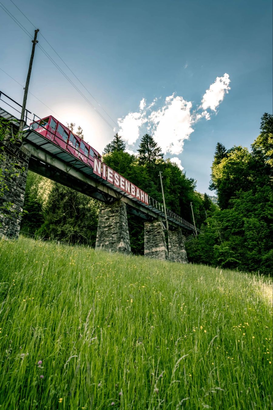 Weil die Bahn seit Samstag stillsteht mussten 100 Reservationen storniert werden.