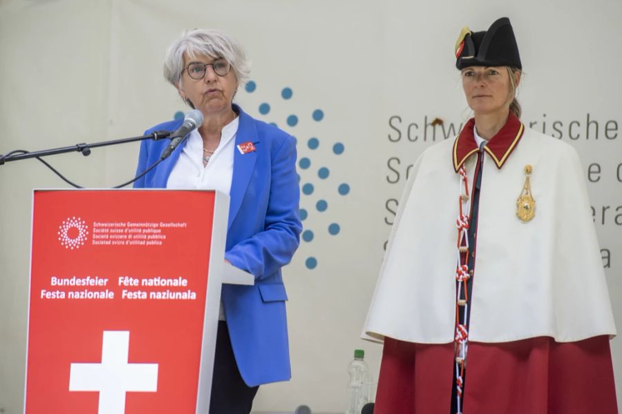 Zuletzt stand Bundesrätin Elisabeth Baume-Schneider (SP) am 1. August 2023 am Rednerpult auf dem Rütli. (Archivbild)