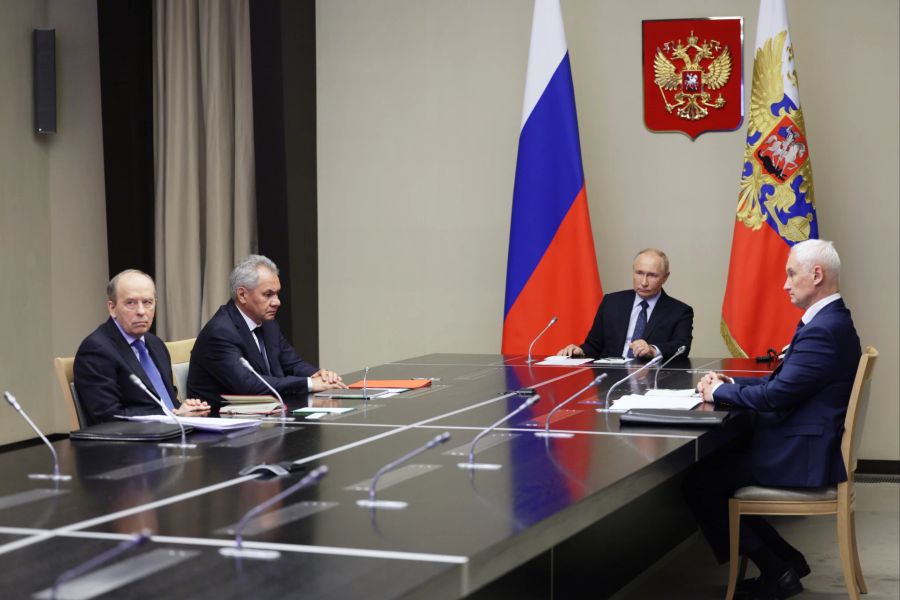 Russian President Vladimir Putin meets cabinet members after Ukrainian attack in Kursk