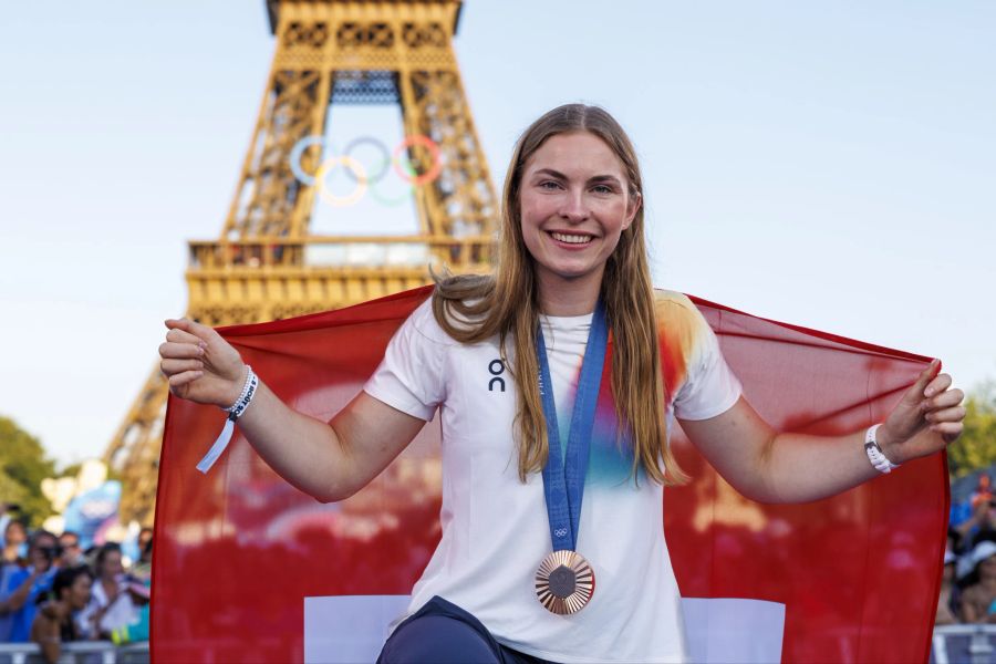 Zoé Claessens holt bei Olympia 2024 BMX-Bronze.