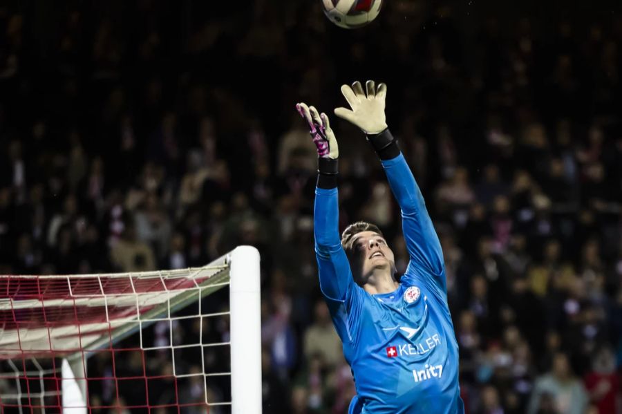 Marvin Keller (22), der zuletzt in Winterthur spielte, geht als Ersatzgoalie in die Saison.