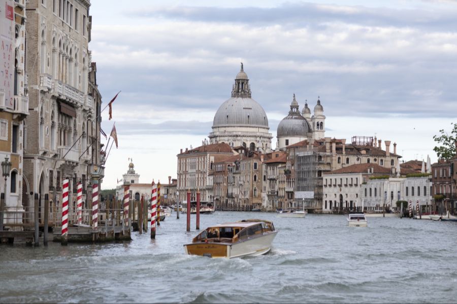 Oder von Reiseführern begleitete Besuchergruppen dürfen in Venedig nicht mehr als 25 Personen umfassen. (Symbolbild)