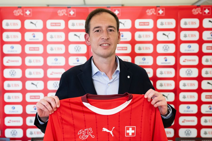Nun soll der 39-Jährige die Schweizer Frauen-Nati zum Erfolg führen.
