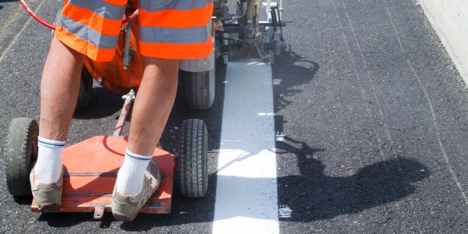 Markierung Asphalt Strassenbelag Maschine
