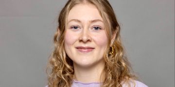 Chiara Peyer Grüne Porträtfoto
