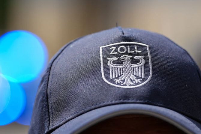 Zoll Deutschland Kappe