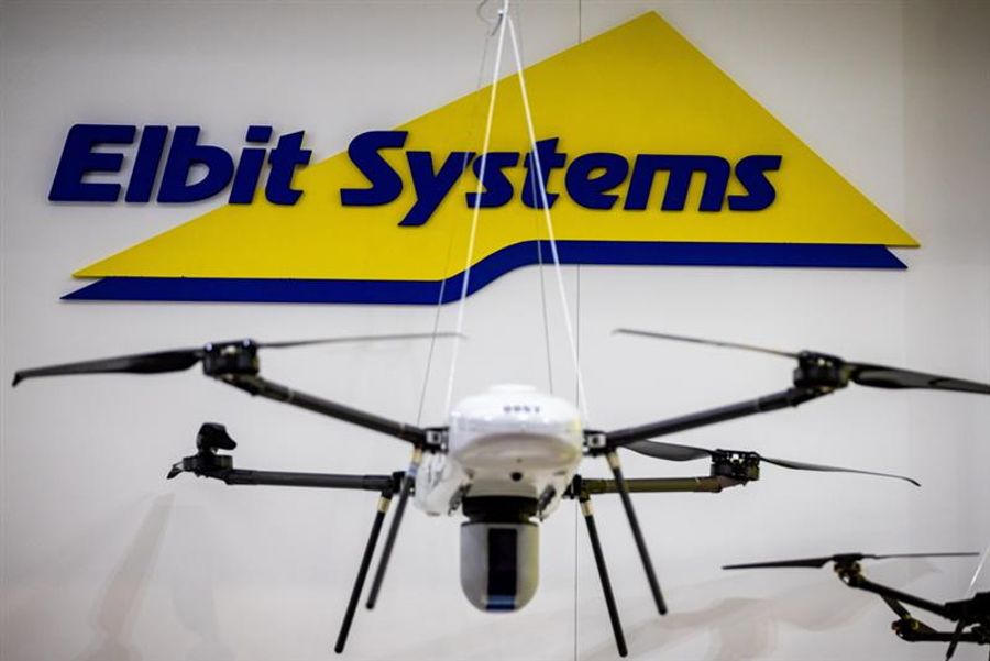 Die Aktivisten werfen der UBS Geschäfte mit dem israelischen Unternehmen Elbit Systems vor.