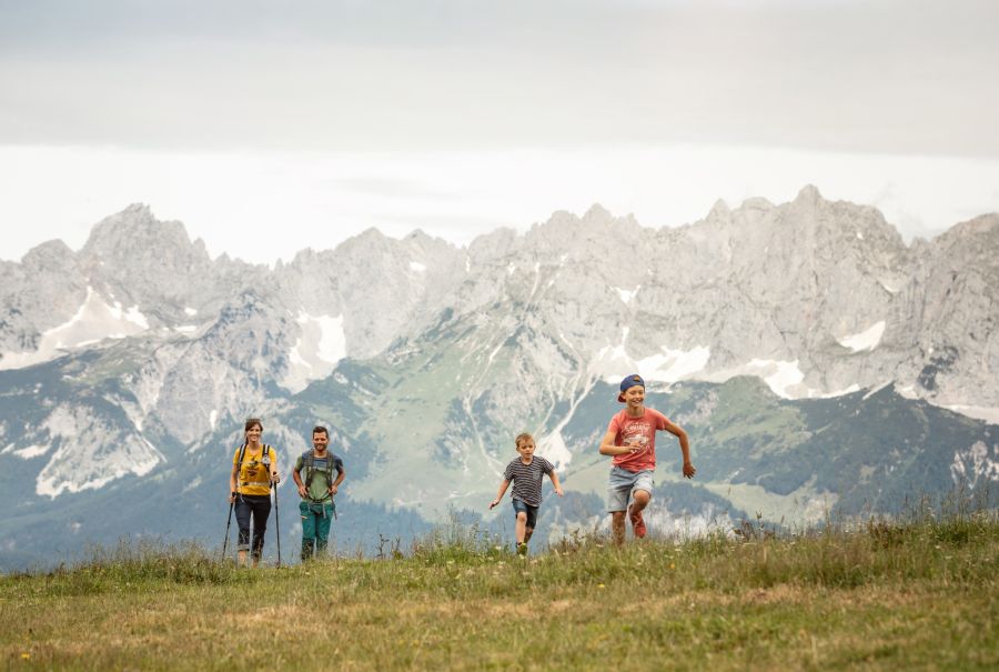 St. Johann in Tirol bietet Sportlern, Naturfans und Familien erholsame Ferien mit viel Genuss.