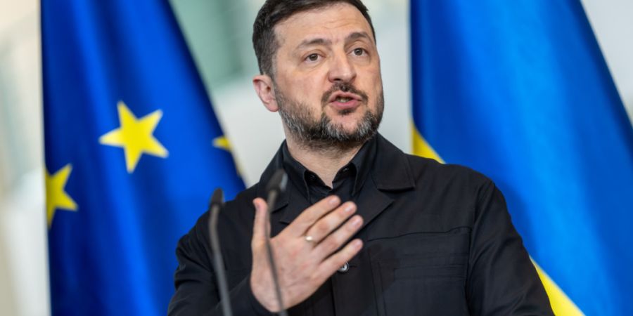 Wolodymyr Selenskyj, Präsident der Ukraine, spricht in Berlin. Foto: Michael Kappeler/dpa/Archivbild