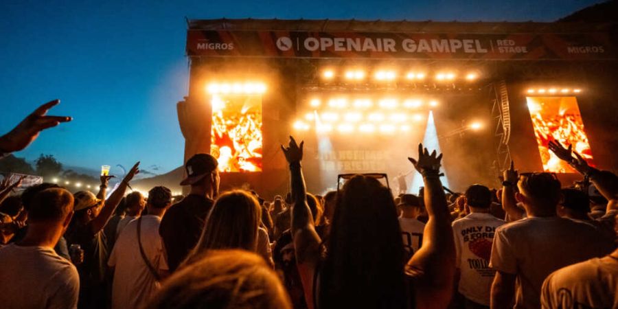 Rund 98'000 Besucherinnen und Besucher zog es im vergangenen Jahr ans Openair Gampel. Auch an der kommenden 40. Ausgabe macht der Genre-Mix das Line-up aus. (Archivbild)
