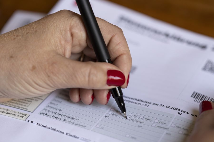 Die sogenannte «Heiratsstrafe» wird abgeschafft.