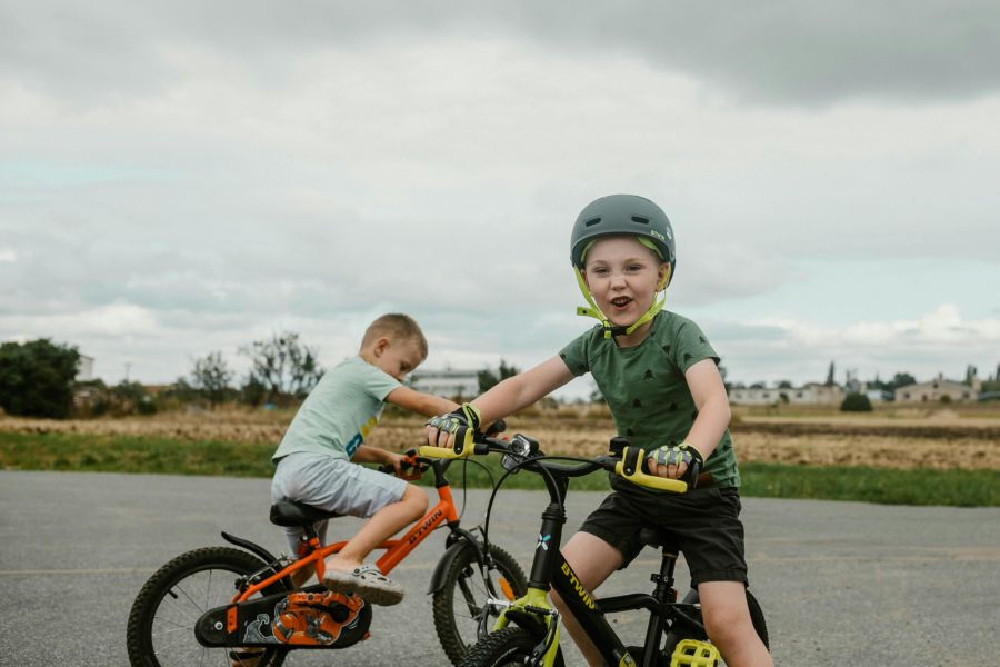 Zum Beispiel sollten Eltern ihre Kinder vom Unterricht abmelden können, wenn diese gerade in einer Velofahr-Phase sind.