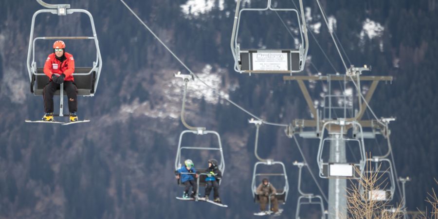 Kämpft mit Schneemangel: Das Skigebiet Carì in der Leventina erlebt den schlechtesten Winter seit drei Jahren. (Archivbild)