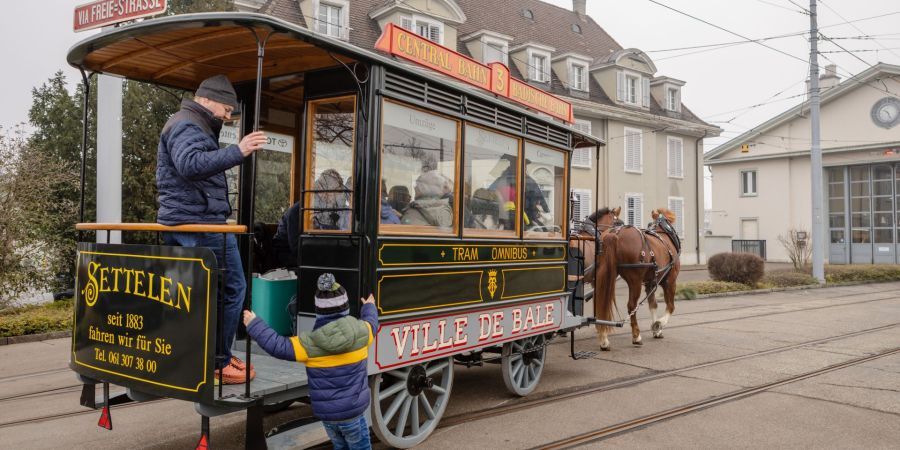 Rösslitram Basel Tram ÖV