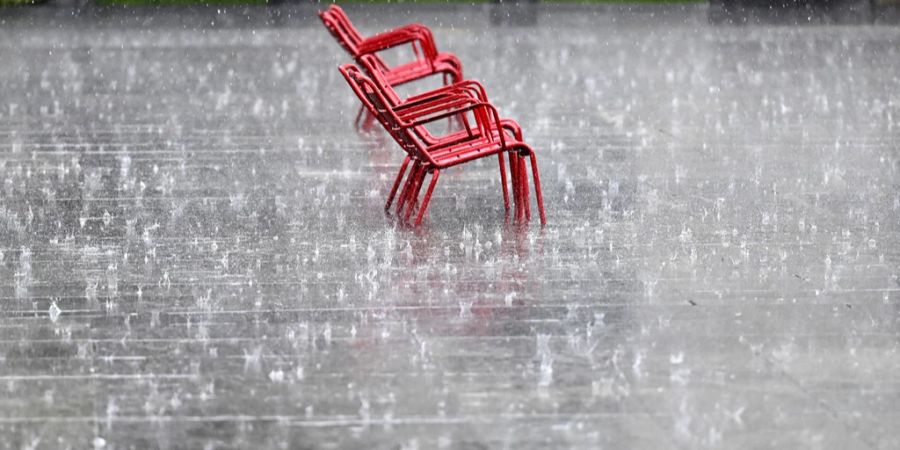 Denn der Regen ist auch in diesen Tagen wieder omnipräsent.