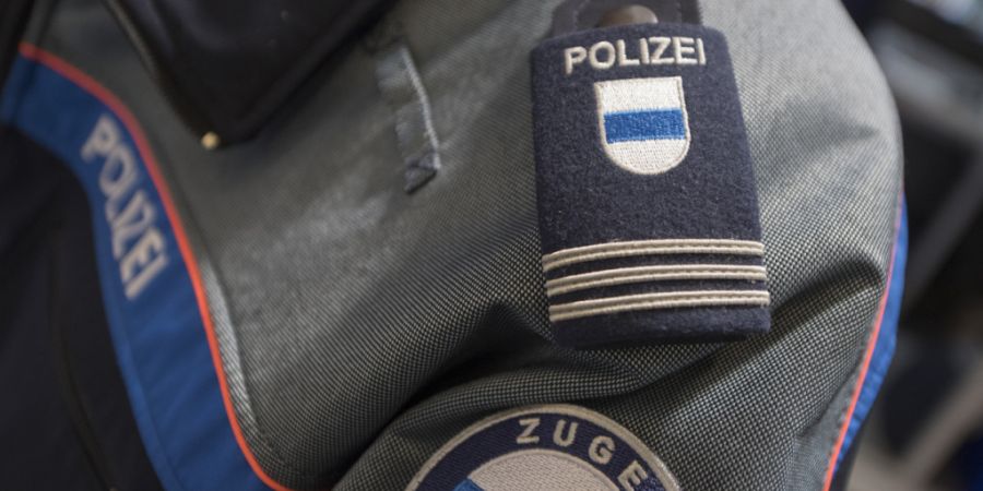 Weil eine Lenkerin den Vortritt missachtete, wurde ein Töfffahrer in Menzingen bei der Edlibachkreuzung erheblich verletzt. (Symbolbild)