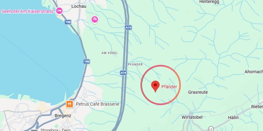 Der 1064 Meter hohe Berg, auf dem die Villa stehen wird, zieht täglich Hunderte von Wanderern an – jetzt mit Umweg.