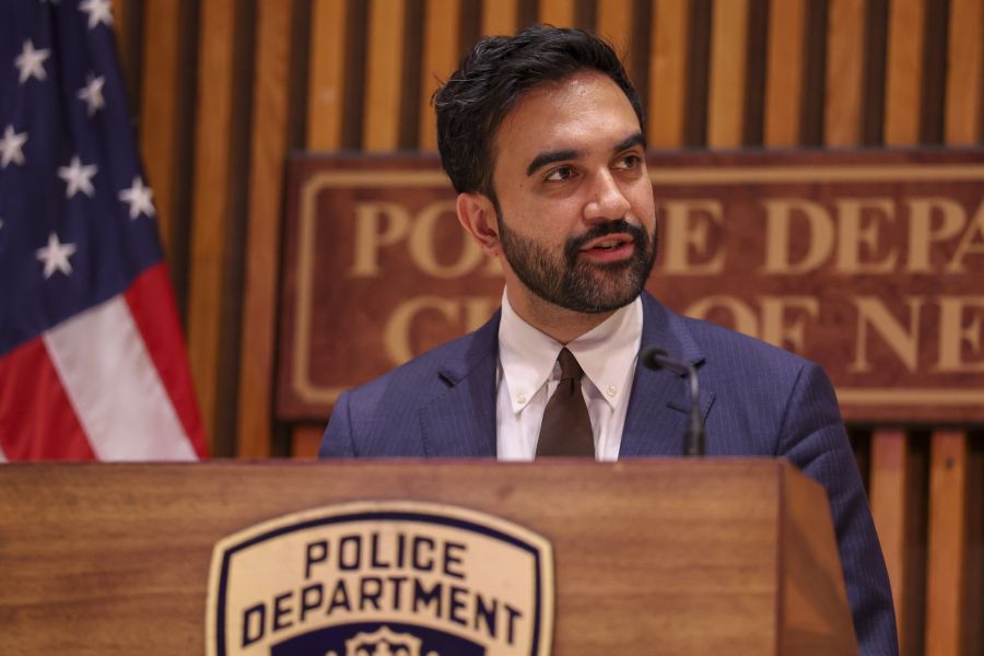 Zohran Mamdani ist New Yorks Bürgermeister. Er gehört dem linken Flügel der Demokraten an.