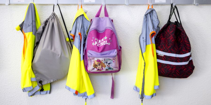 In beiden Basel hat am Montag die Schule wieder begonnen. (Symbolbild)