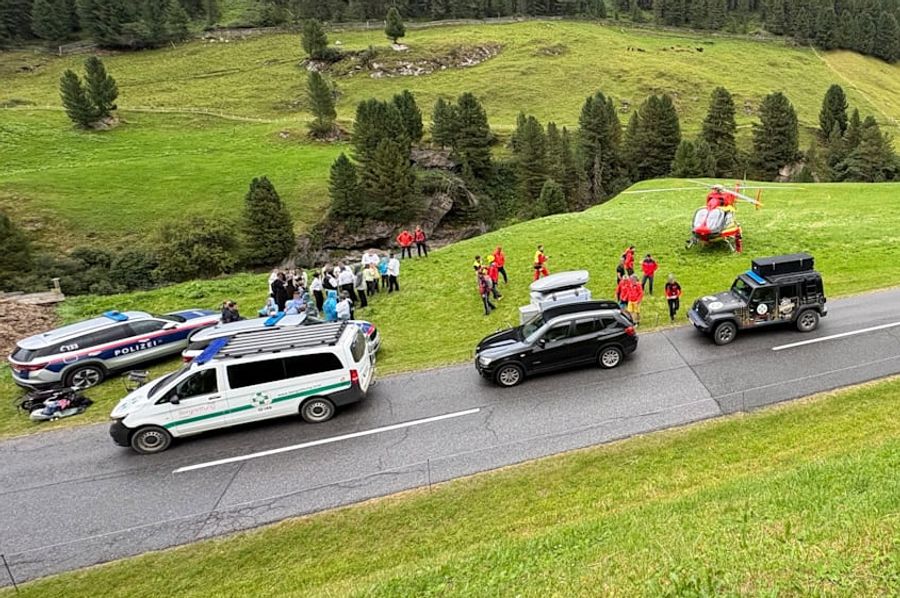 Verirrten sich inklusive mehrerer Kleinkinder und einem Kinderwagen in den Tiroler Alpen: mehrere Grossfamilien.