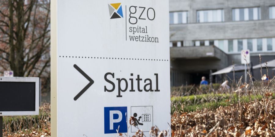 Das Spital Wetzikon geriet in finanzielle Schieflage. Nun will sich die Dachorganisation der Thurgauer Spitäler an der finanziellen Sanierung beteiligen. (Archivbild)