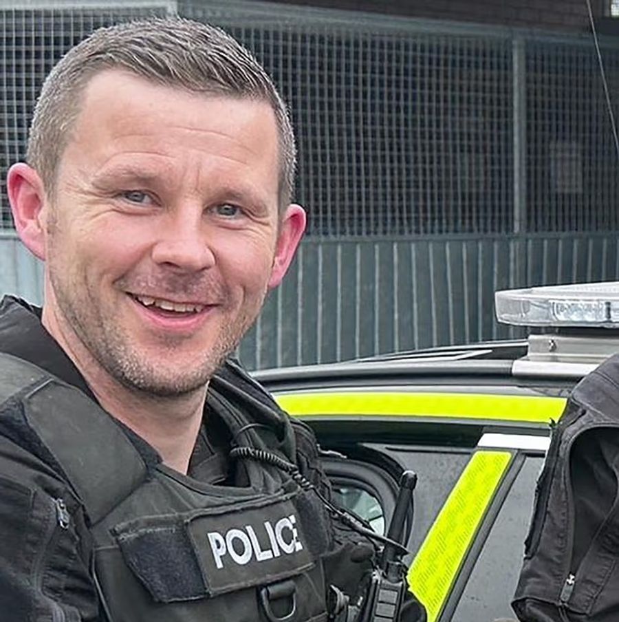Unter den Todesopfern ist auch Polizist Tom Clough (†38).