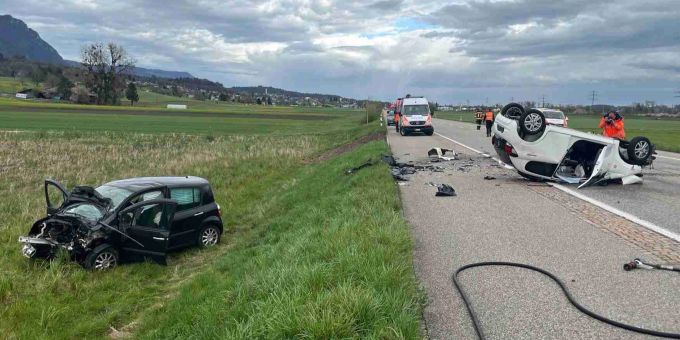 Unfall in Selzach SO - Heftige Frontalkollision zwischen zwei Autos