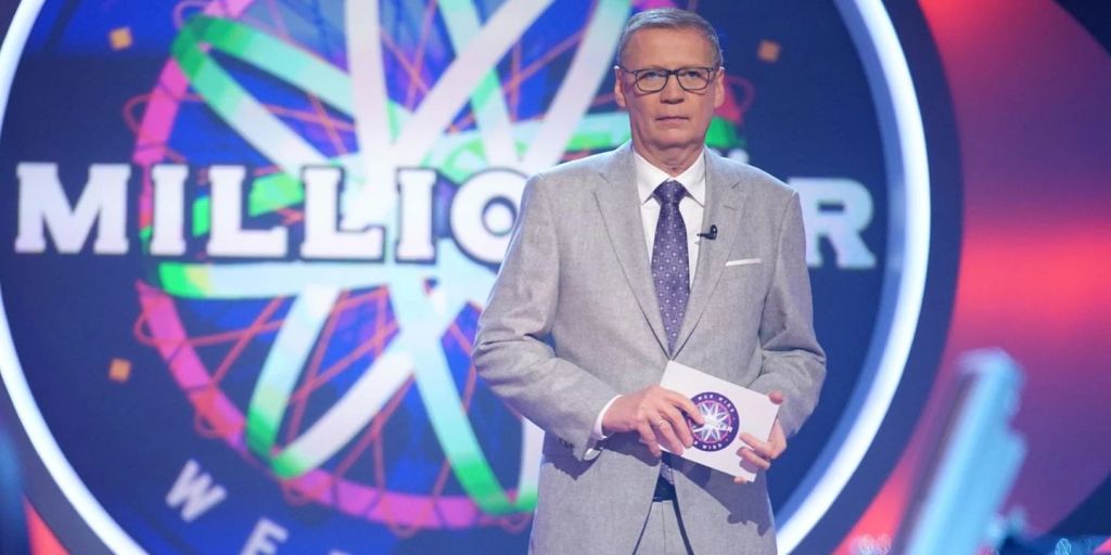 “Who wants to become a millionaire?”: The Joker answers incorrectly on purpose