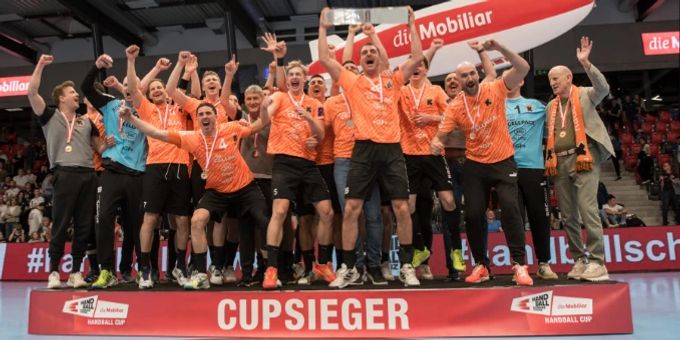 Die Kadetten Schaffhausen feiern den Cupsieg. Kadetten Schaffhausen