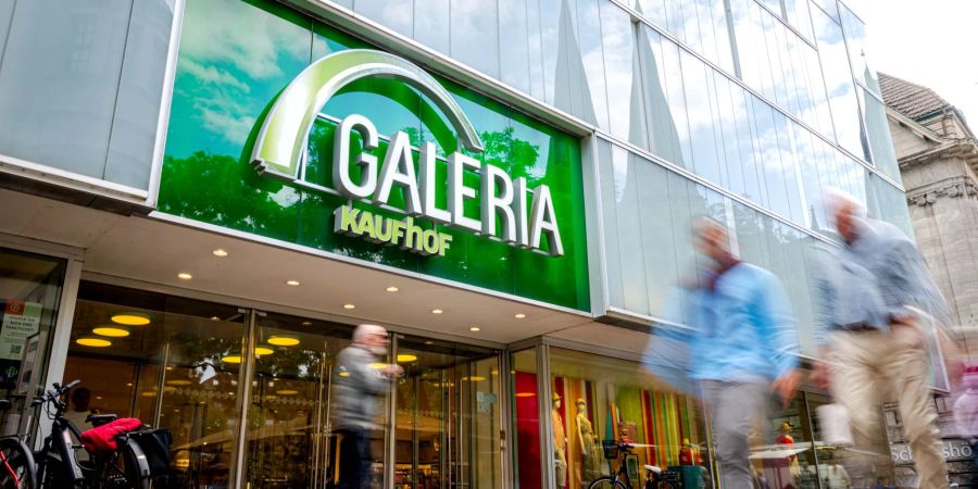 Eine Filiale der Kaufhauskette Galeria Kaufhof in der Fussgängerzone.