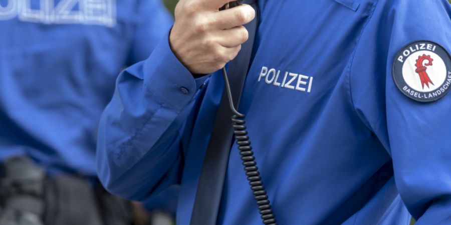 Im Einsatz in Reinach standen neben der Baselbieter Polizei auch der Stützpunkt- und Regionalfeuerwehr Birs, die Rettungsdienste, die ABC-Wehr sowie das Feuerwehr-Inspektorat beider Ba...
