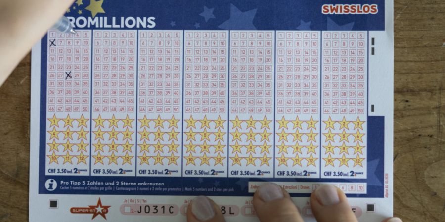 Eine Mitspielerin oder ein Mitspieler hatte beim Ausfüllen des Euro-Millions-Spielscheins Glück. (Archivbild)