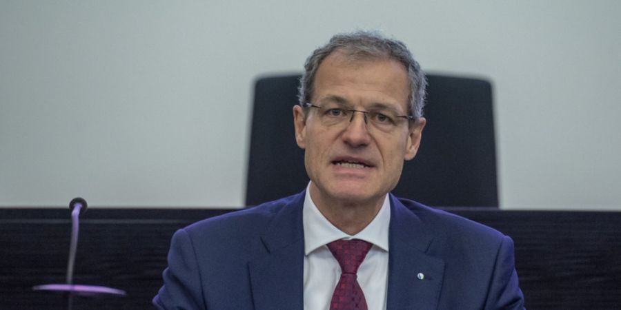 Die Luzerner Finanzdirektor Reto Wyss (Mitte) sieht die Hochrechnung nur bedingt als Indikator für die künftigen Abschlüsse. (Archivfoto)