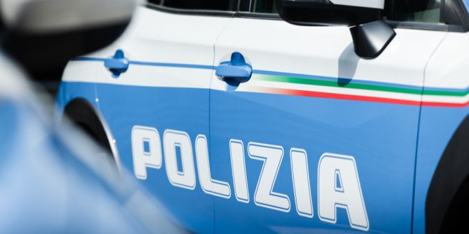 Ein deutscher Tourist ist in Italien in den Tod gestürzt. deutscher tourist