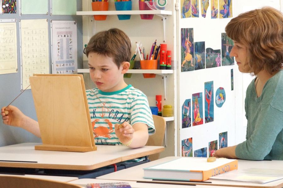 Im Kanton Zürich starteten laut der Zeitung 2024 rund 1500 Schülerinnen und Schüler eine Psychomotoriktherapie.