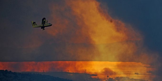 Bereits 2017 herrschten in der Region um Split heftige Waldbrände (Archivbild). Waldbrand Kroatien