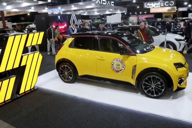neue Renault R5