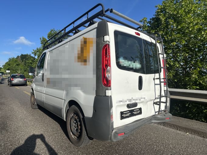An den Fahrzeugen entstand Sachschaden. Sachschaden