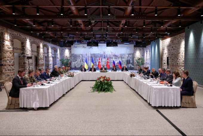 Bei den Gesprächen zwischen der Ukraine und Russland in Istanbul Mitte Mai waren weder Putin noch Trump vor Ort. Istanbul Gespräche