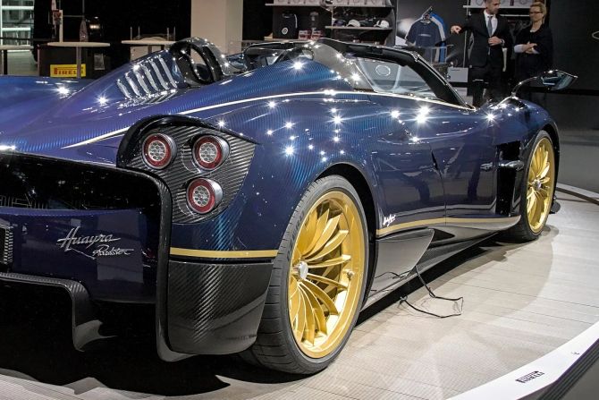 Pagani Huayra Roadster