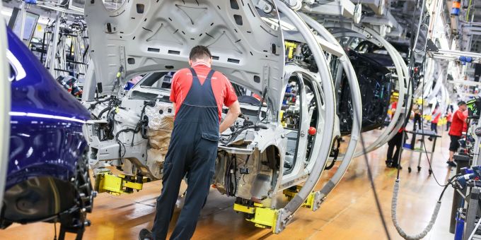 Weniger Jobs in der Industrie. Industrie