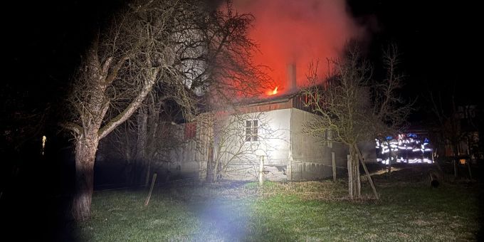 Laupersdorf SO: Holzschopf in Brand geraten. Laupersdorf SO