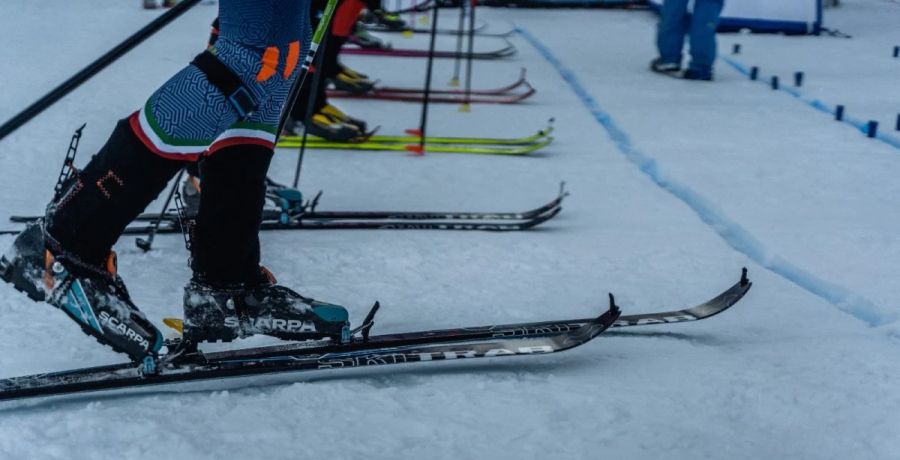 Ski Füsse Schnee Startfeld