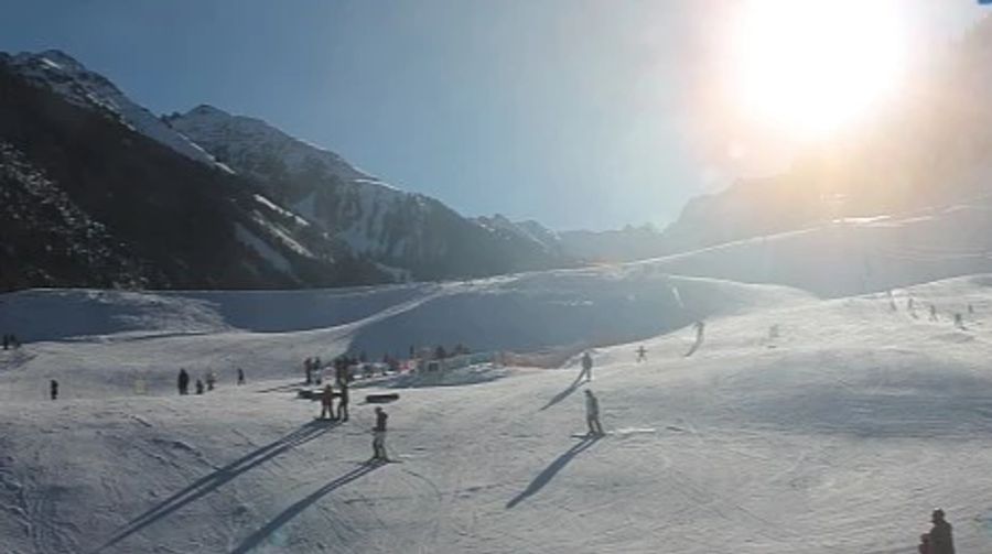 Freude herrscht auch im Skigebiet Grimmialp BE. Alle Pisten sowie die Loipen sind offen.